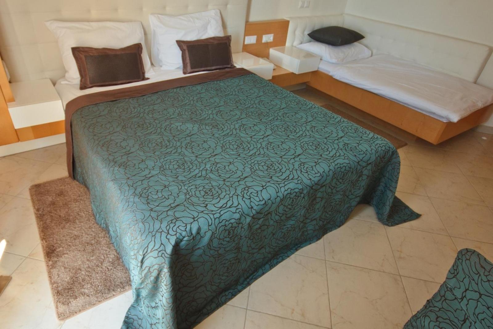 Hotel House Novalia Novalja Habitación foto